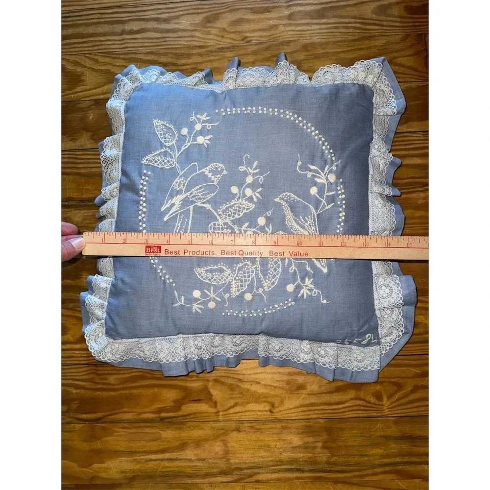 Olde Mill‎ Candlewicking Pillow Blue Birds Williamsburg blue grandmacore lace